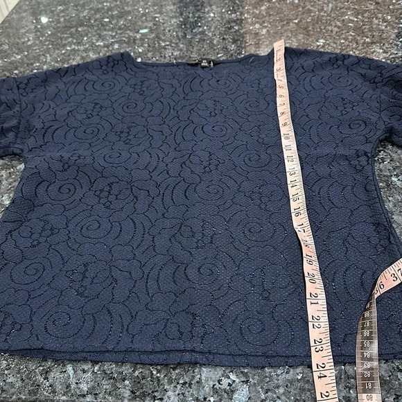 Banana Republic lace top - Picture 2 of 7